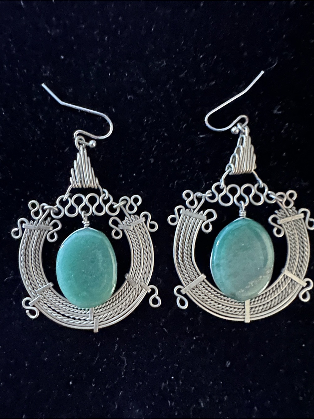 Vintage Sterling Wire Jade Dangle Earrings Hooks are not sterling